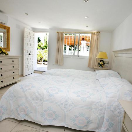 Exclusive Villa Las Palmeras Puerto Banus With Heated Private Swimming Pool, Marbella, Spain Exterior foto